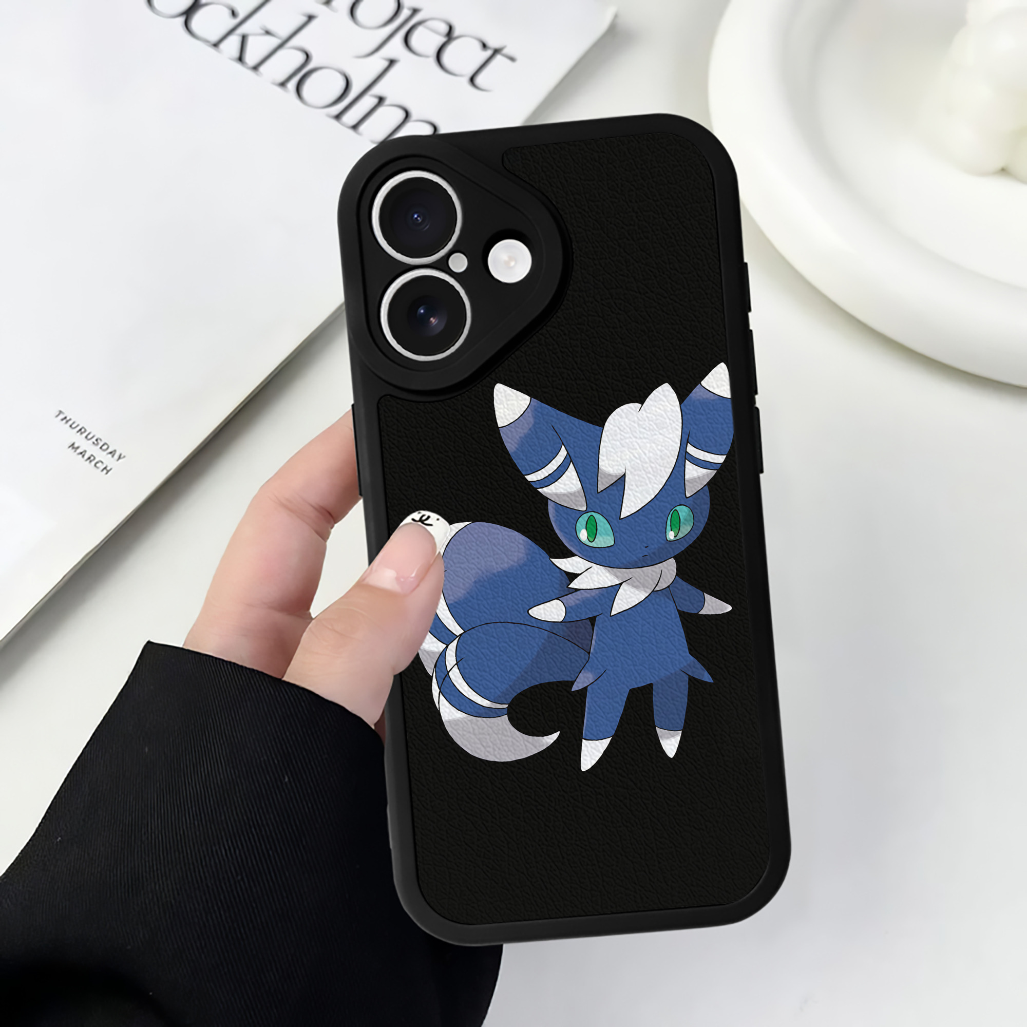 （画像用） ポケットモンスター Pokémon 【iPhone 16シリーズ対応】シリコンスマホケース（レザー調） 材質：シリコン